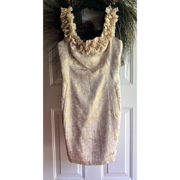 London Times  Ivory & Gold Shimmery Print Sleeveless Dress Ruffled Neckl… - Picture 3 of 14